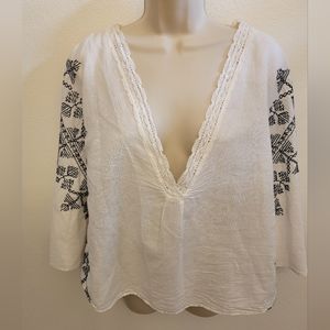 NWT Zara Linen Blend Blouse via-neck white w/black embroidery sz Large NEW